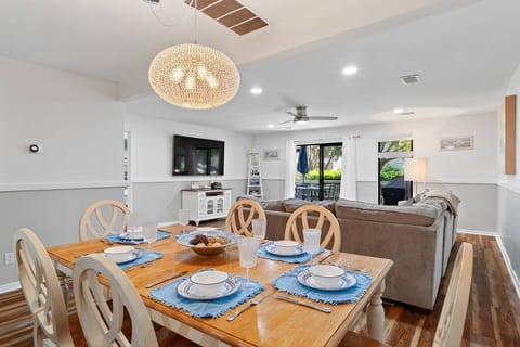 Dining Room with six chairs