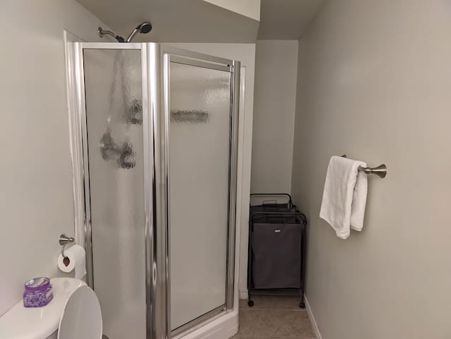 cozy-private-queen-suite/