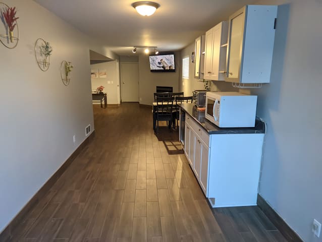 cozy-private-queen-suite/