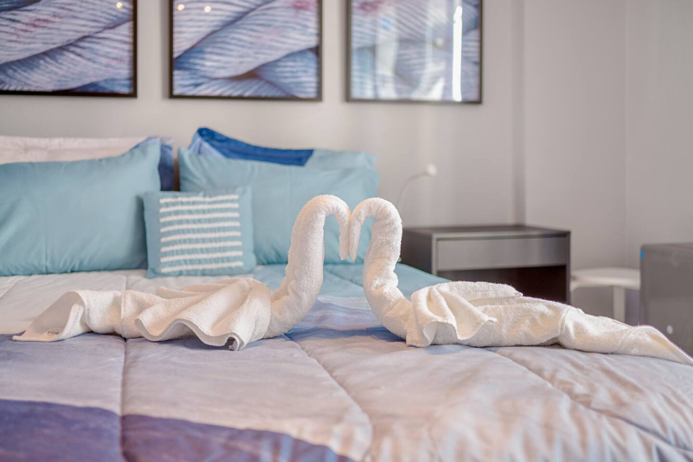 oceanside-pool-balcony/