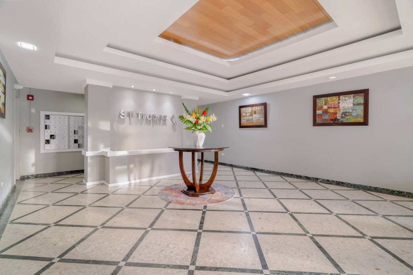 OceanSide - Pool Balcony - Carolina