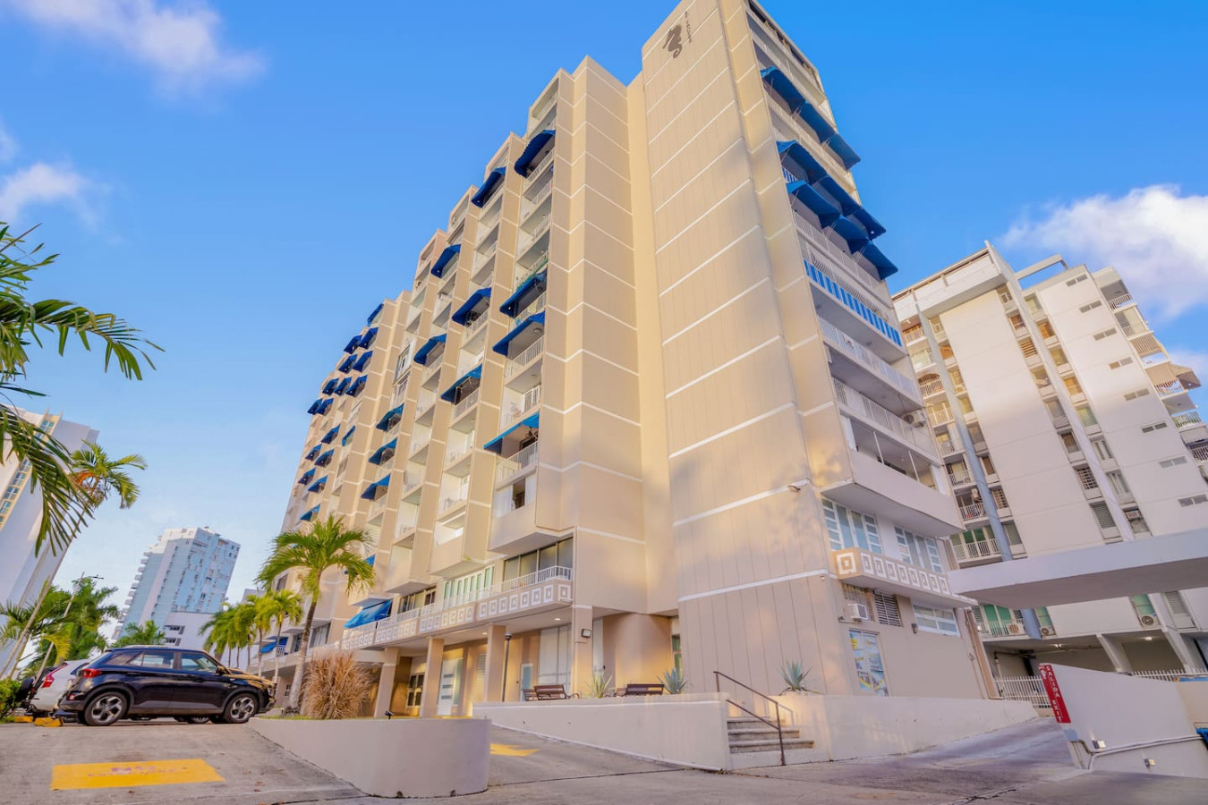 OceanSide - Pool Balcony - Carolina