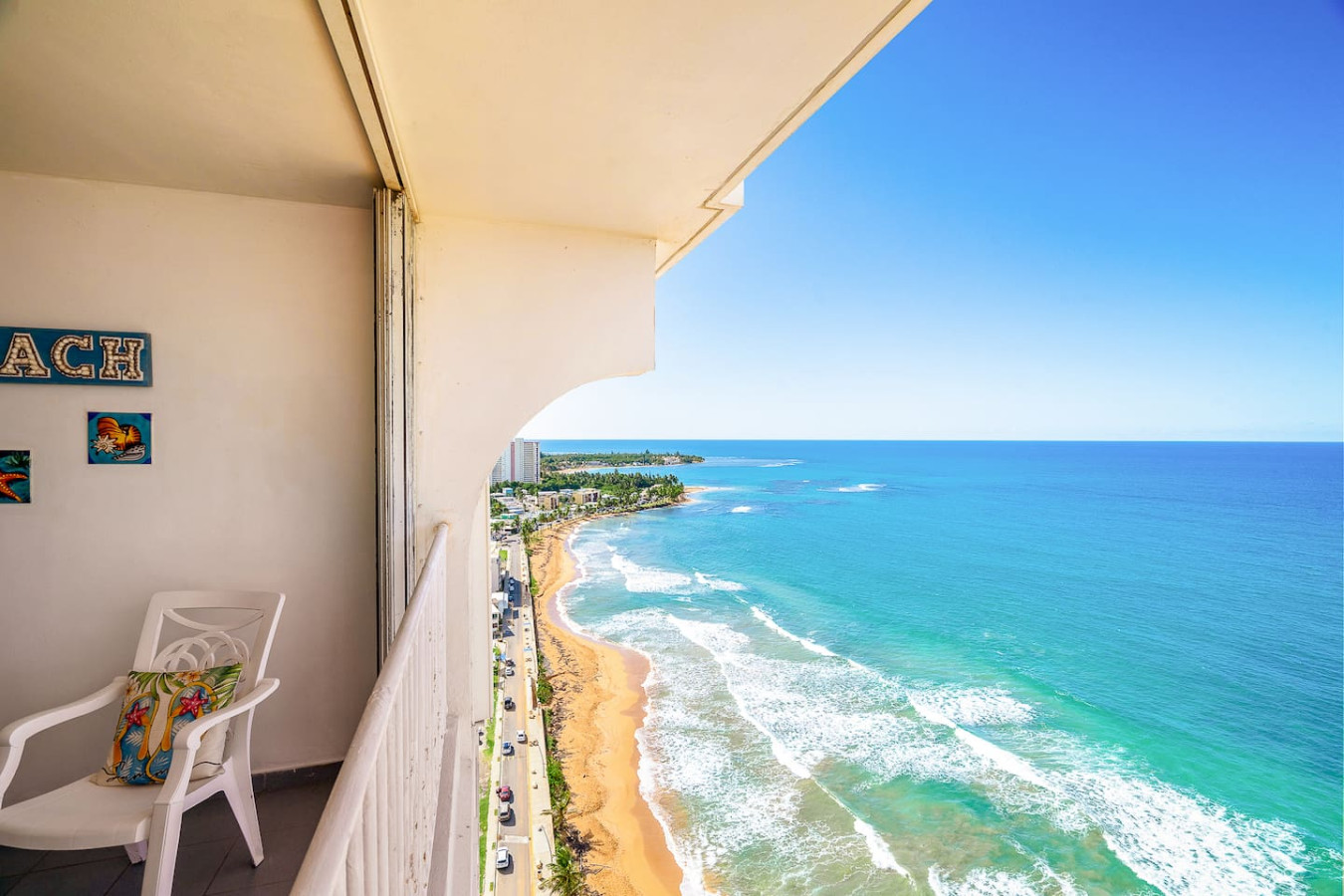 Captain’s Beachfront Luquillo Beach House