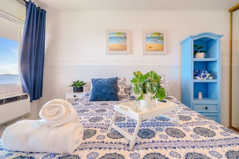 Captain’s Beachfront Luquillo Beach House