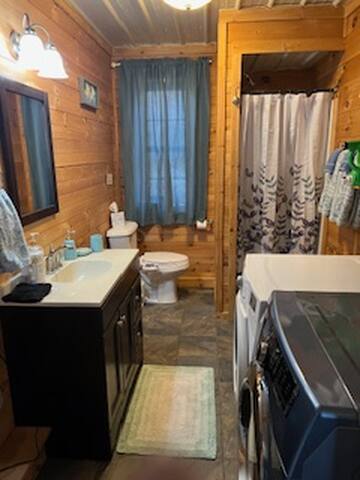 CLIMB ON INN - Apt 2 - Naturally Gorgeous- RRG