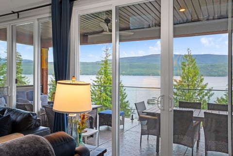 Thistle Dew Lake House on Shuswap Lake
