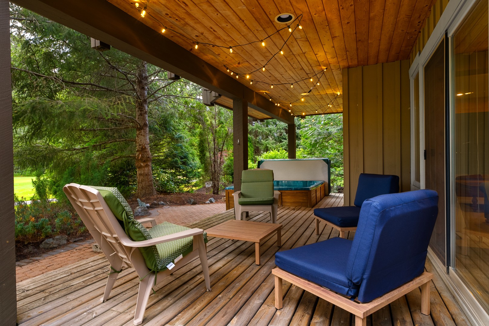Marmot's Meadow Chalet: Tranquil 14th Fairway