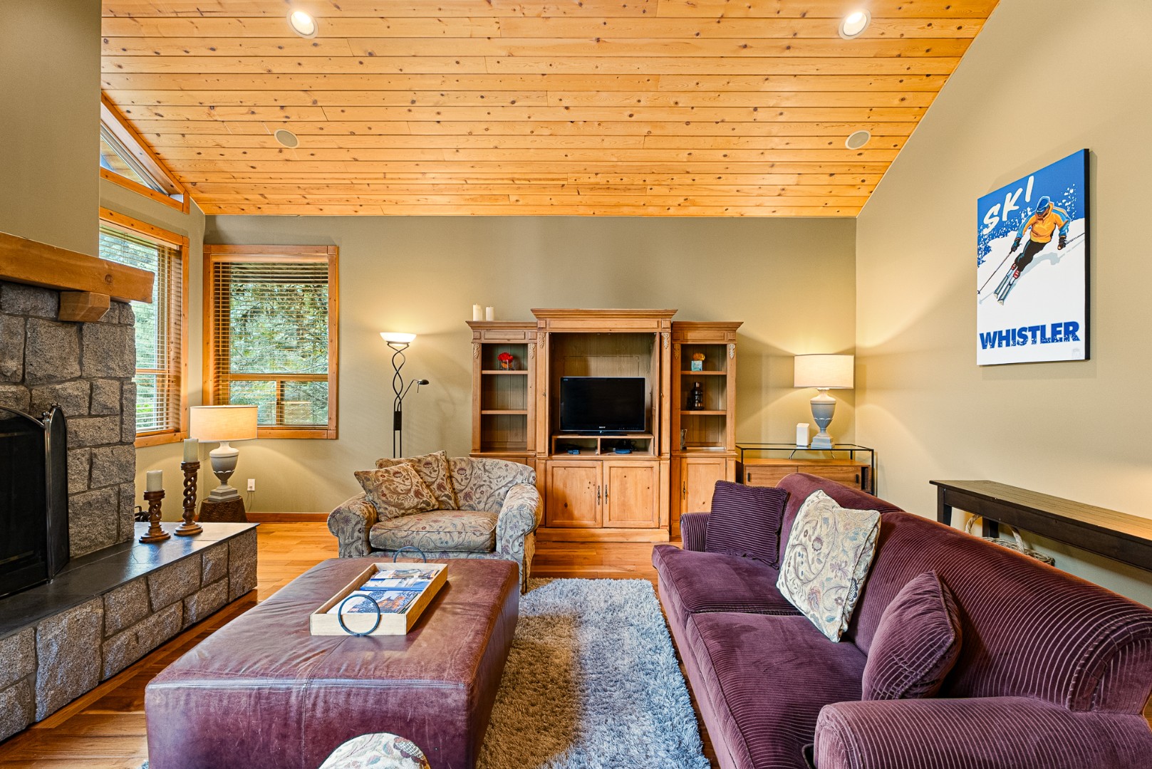 Marmot's Meadow Chalet: Tranquil 14th Fairway