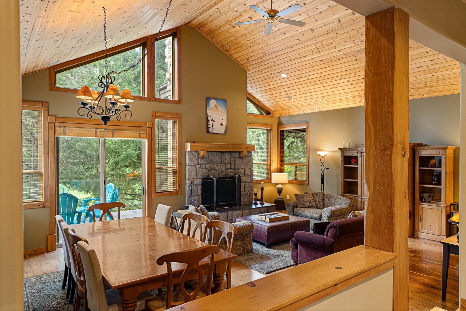 Marmot's Meadow Chalet: Tranquil 14th Fairway