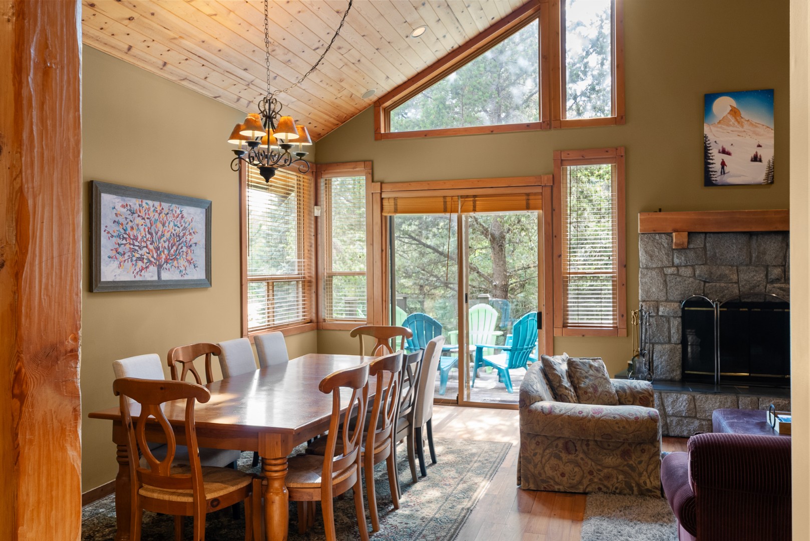 Marmot's Meadow Chalet: Tranquil 14th Fairway