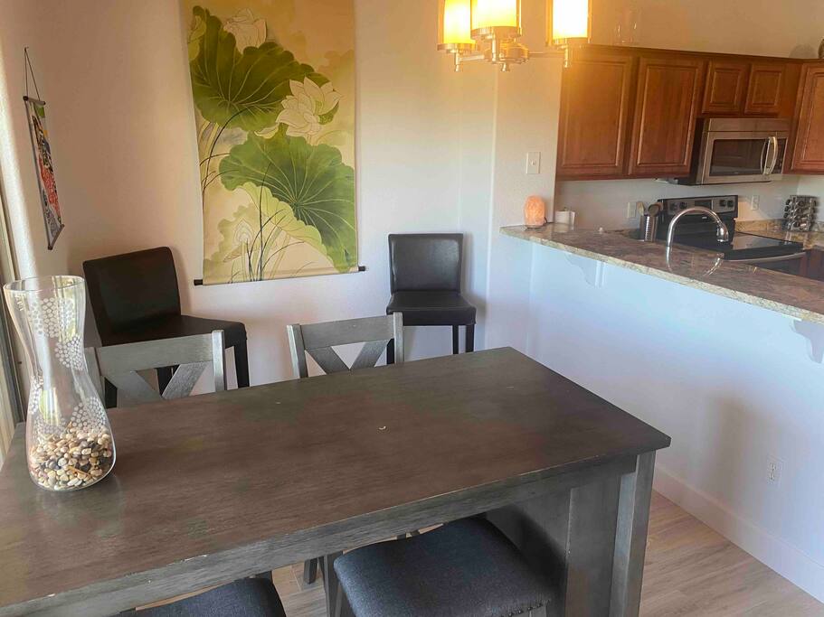 Dinning area next to the kitchen.