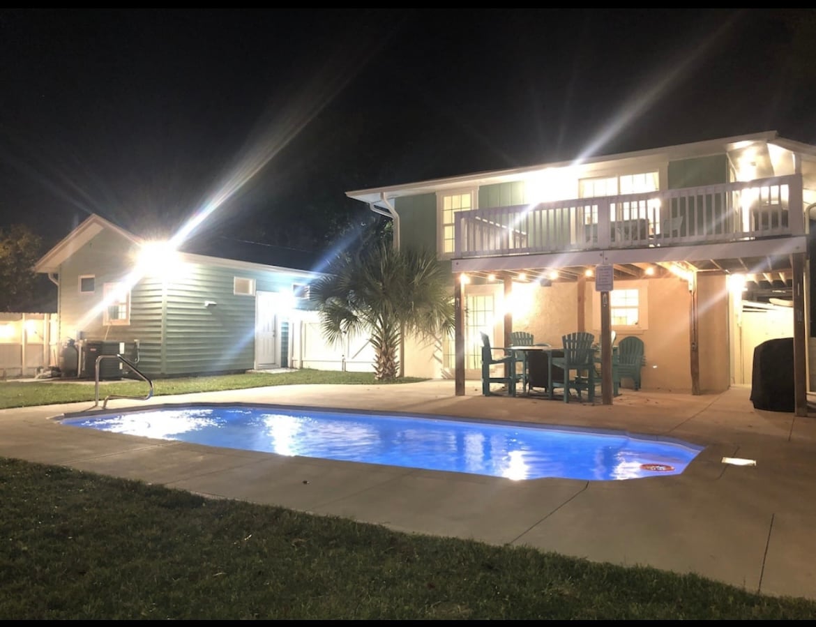 entire-pool-home-steps-to-beach/