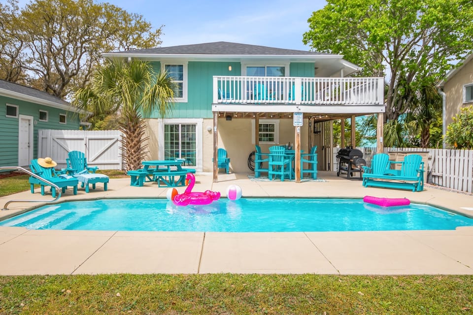 Entire Pool Home Steps To Beach - North Myrtle Beach