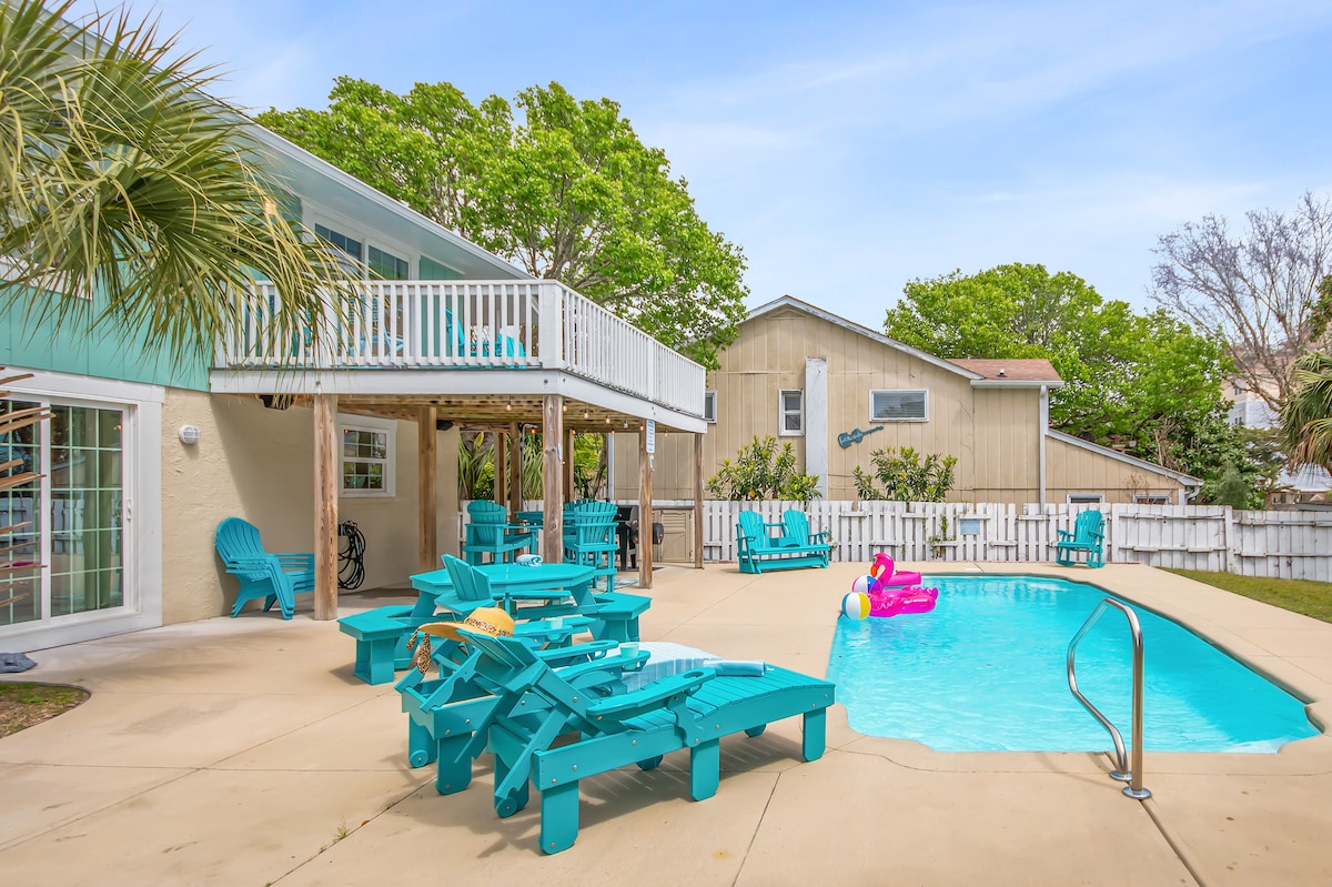 entire-pool-home-steps-to-beach/