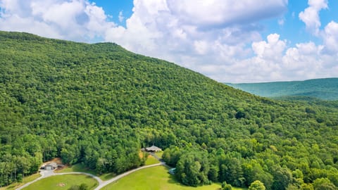 Fox View Cottage sits at the base of Lookout Mountain--secluded but not remote.