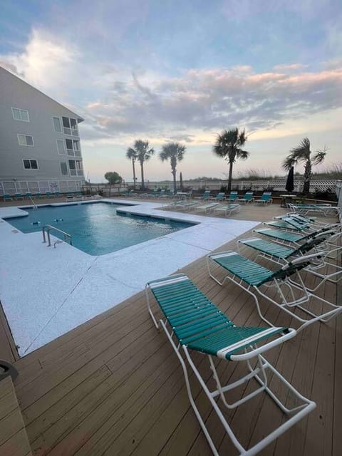 Diamond on the Shore - Gorgeous Ocean View Condo