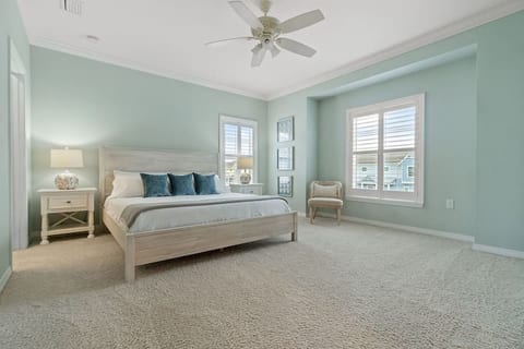 Family Villa: Pool, Beach, Bountiful Amenities!