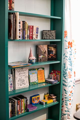 Climb On Inn ~APT 1- Explore Comfort & Nature -RRG