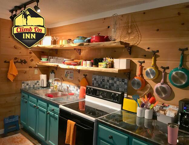Climb On Inn ~APT 1- Explore Comfort & Nature -RRG