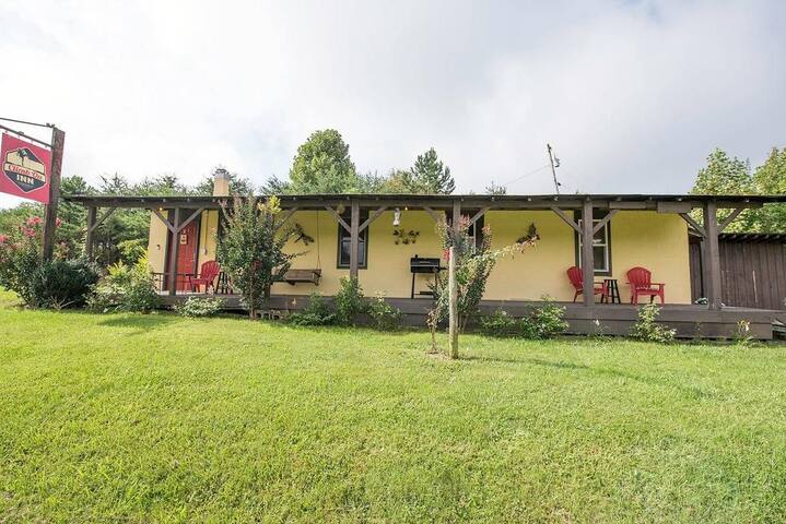 Climb On Inn ~APT 1- Explore Comfort & Nature -RRG