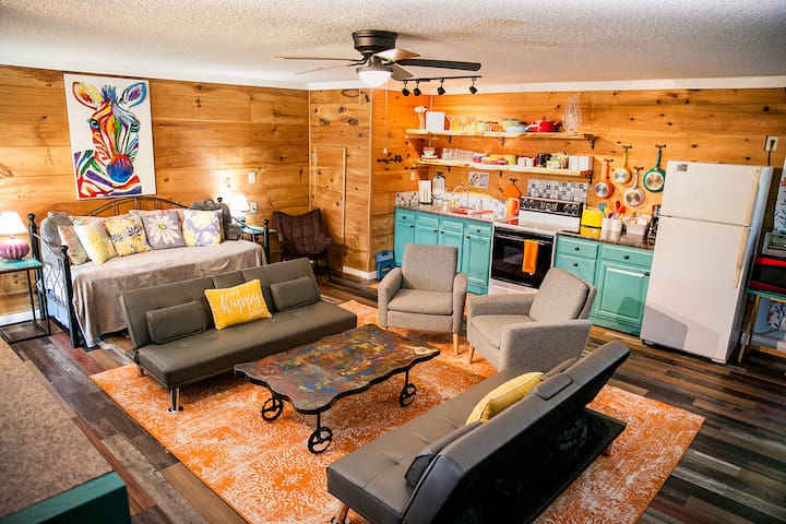 CLIMB ON INN Whole Property~ RRG-Family Reunion
