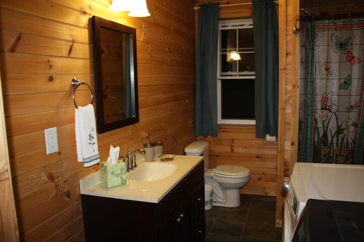CLIMB ON INN Whole Property~ RRG-Family Reunion
