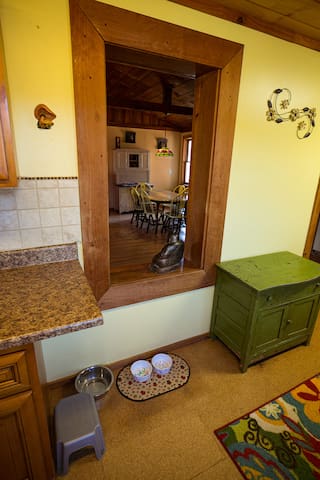CLIMB ON INN Whole Property~ RRG-Family Reunion