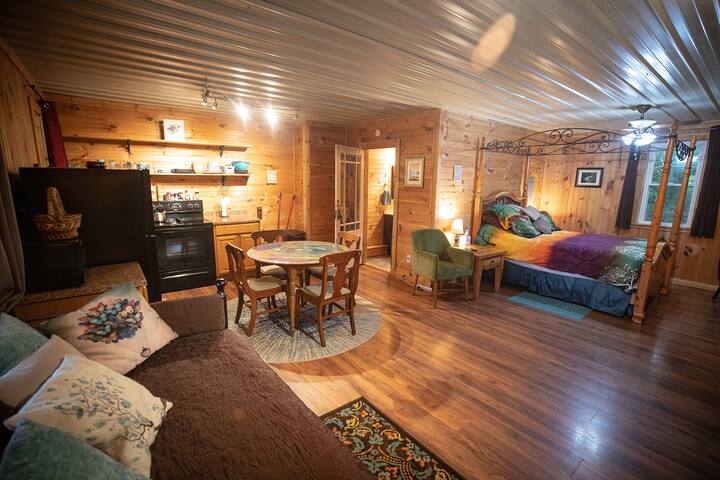CLIMB ON INN Whole Property~ RRG-Family Reunion