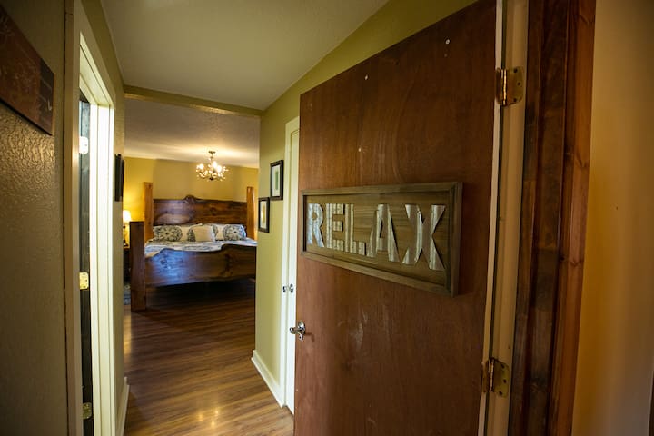 CLIMB ON INN Whole Property~ RRG-Family Reunion