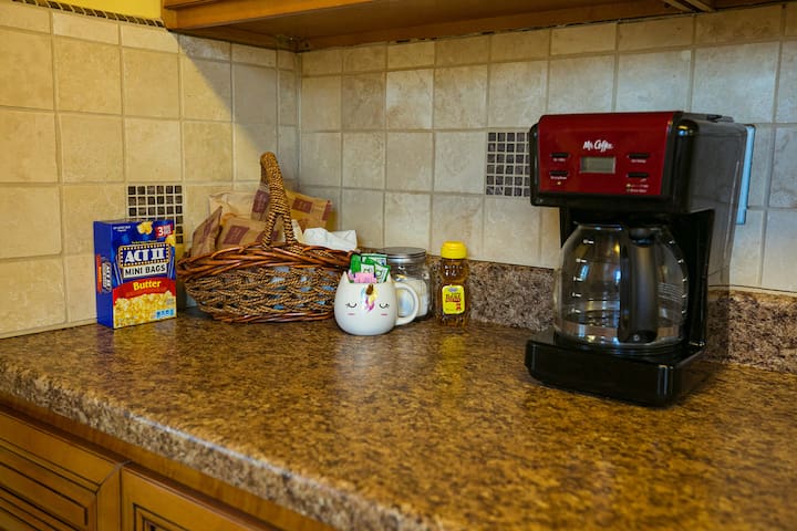 Climb On Inn- RRG-3 BR & 2 BA- Outdoor Paradise