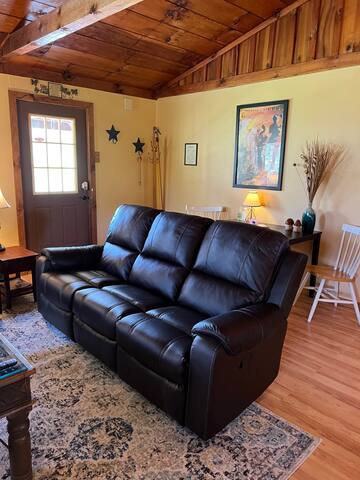 Climb On Inn- RRG-3 BR & 2 BA- Outdoor Paradise