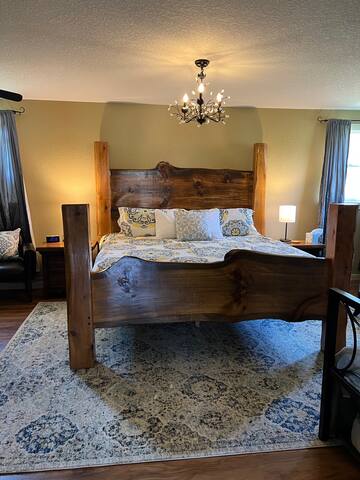 Climb On Inn- RRG-3 BR & 2 BA- Outdoor Paradise