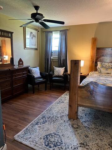 Climb On Inn- RRG-3 BR & 2 BA- Outdoor Paradise