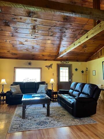Climb On Inn- RRG-3 BR & 2 BA- Outdoor Paradise