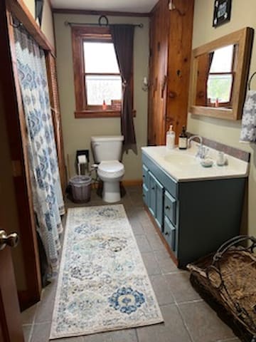 Climb On Inn- RRG-3 BR & 2 BA- Outdoor Paradise