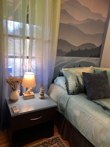 Climb On Inn- RRG-3 BR & 2 BA- Outdoor Paradise