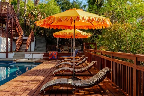 Stunning Views Retro Home w/ Pool/Spa