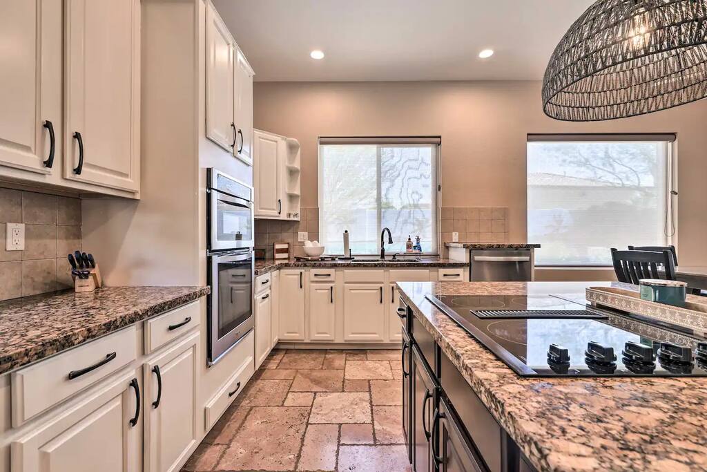 Fully stocked kitchen 