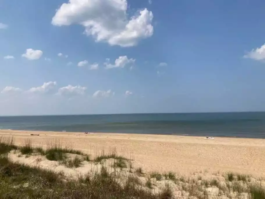 Beautiful quiet beach. Beautiful quiet beach. - BAY GETAWAY! *Steps from the beach* VA Beach area - Norfolk