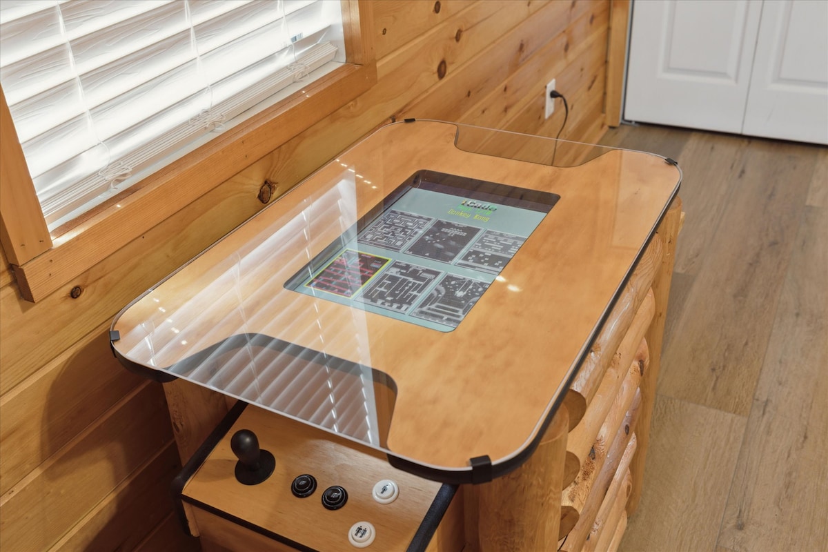 romantic-cabin-w-jacuzzi-hot-tub-fireplace/