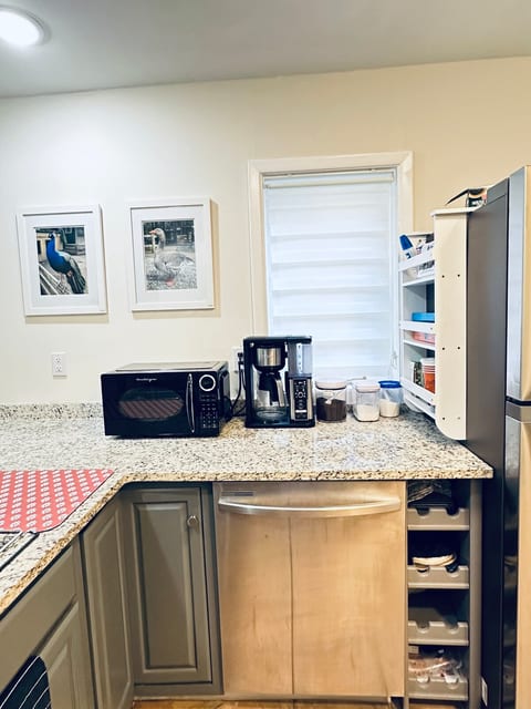 1 mile to the beach townhouse on Golf course