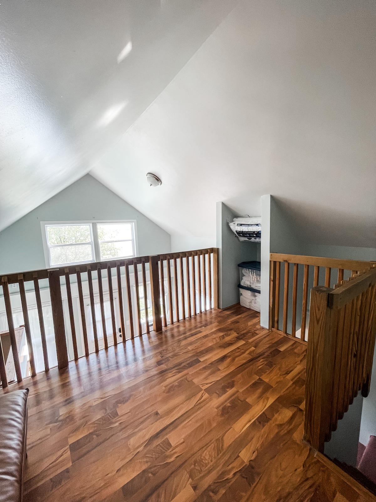 cozy-lakeside-cottage-2-newly-remodeled/