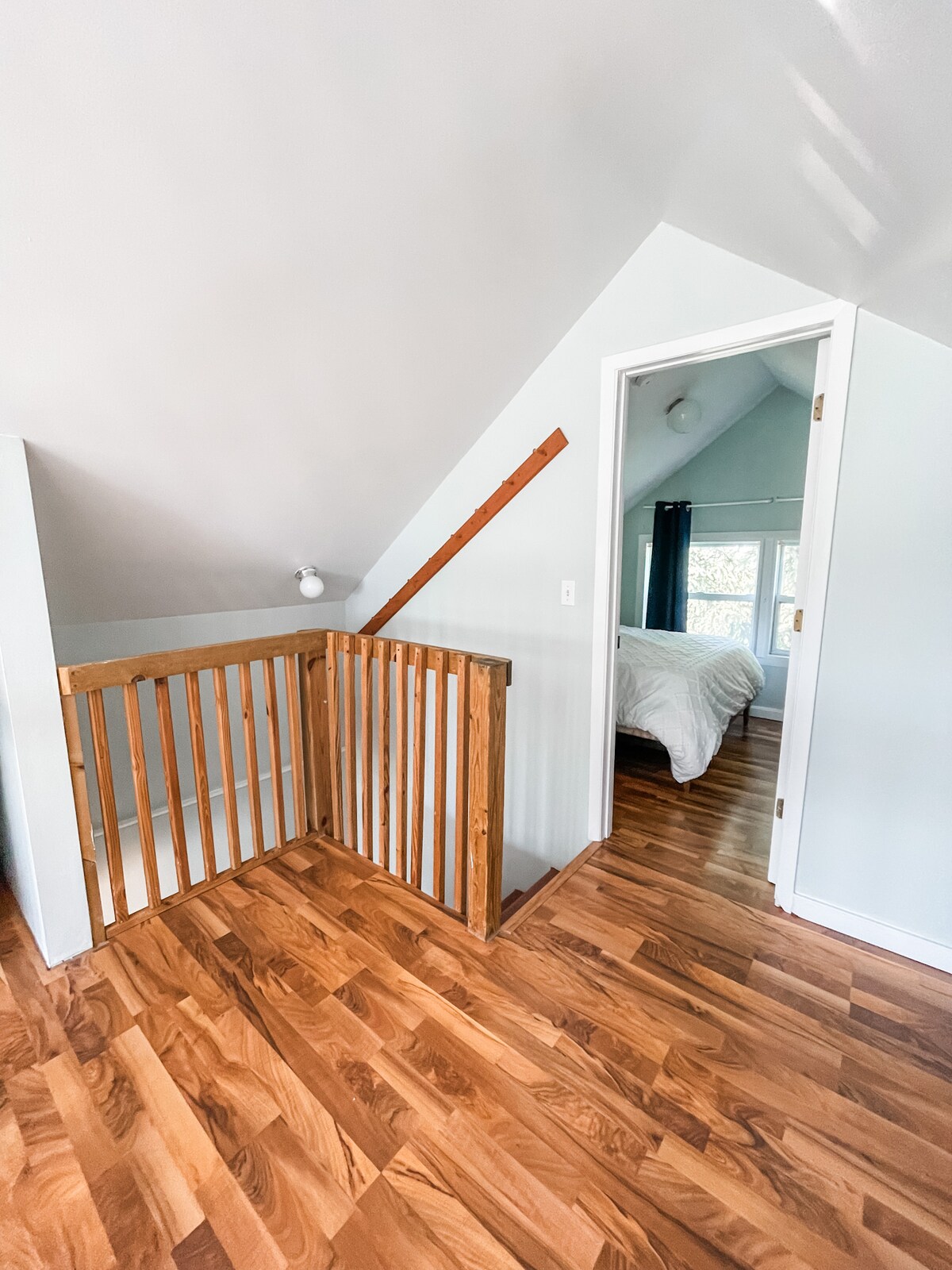 cozy-lakeside-cottage-2-newly-remodeled/