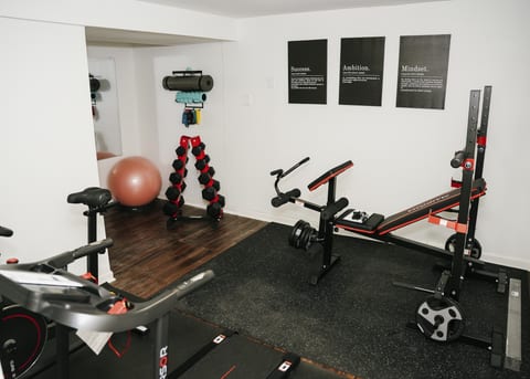 Sleeps 18 • 8BR • Game Room • Gym • Theater
