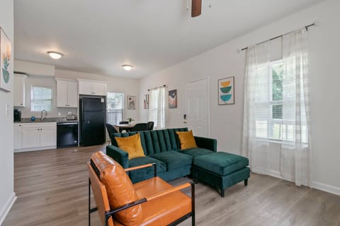 "Beltline Bungalow"- 2BR/1BA near Downtown/Pet OK!