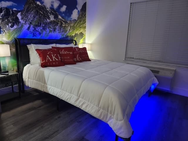 Queen bed-Near Airport-Hospital & Midtown Haven - Reno