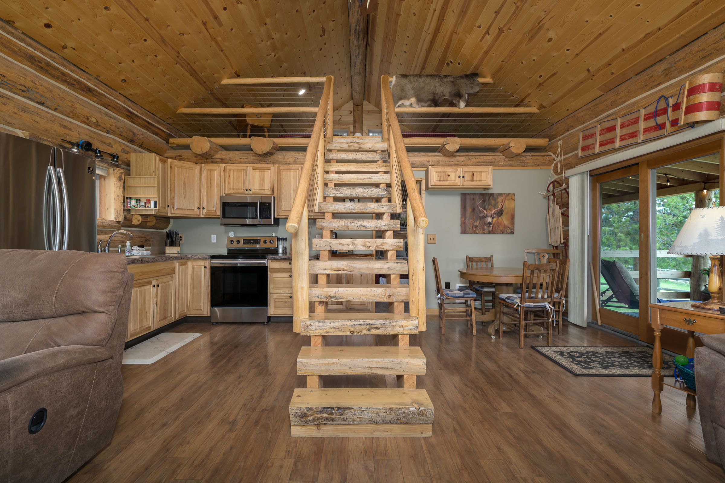Papa Tom's Cabin