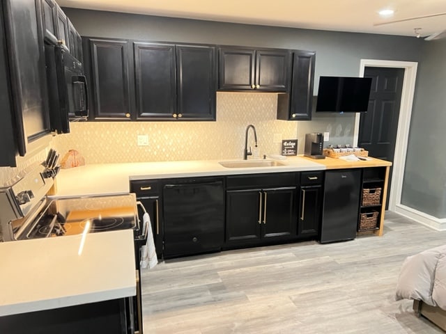 the-romantic-studio-spa-hot-tub-sauna-wifi/