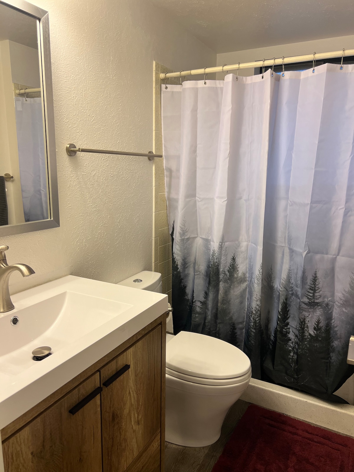 stunning-house-w-rockies-views/