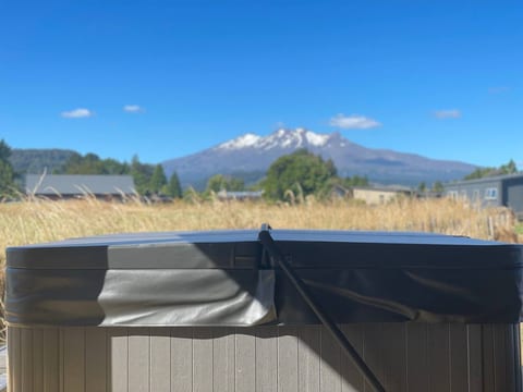 30e Snowmass Drive, Ohakune (Yellow Door)